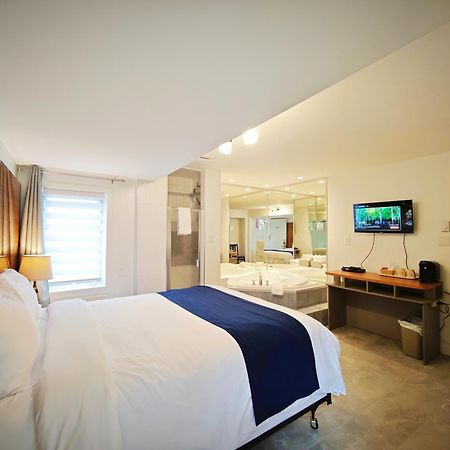 Motel Des Pentes Et Suites Saint-Sauveur Екстер'єр фото