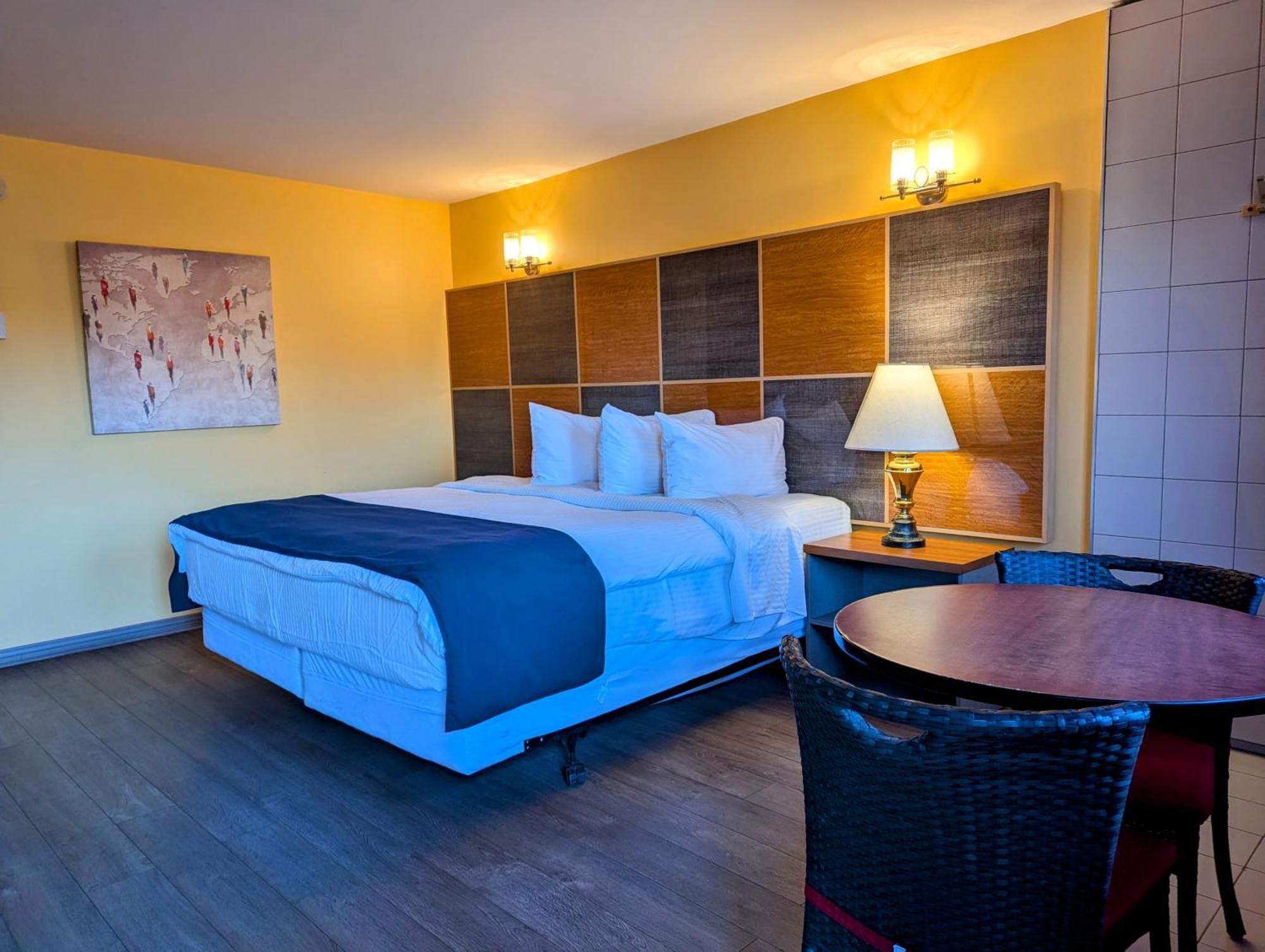 Motel Des Pentes Et Suites Saint-Sauveur Екстер'єр фото
