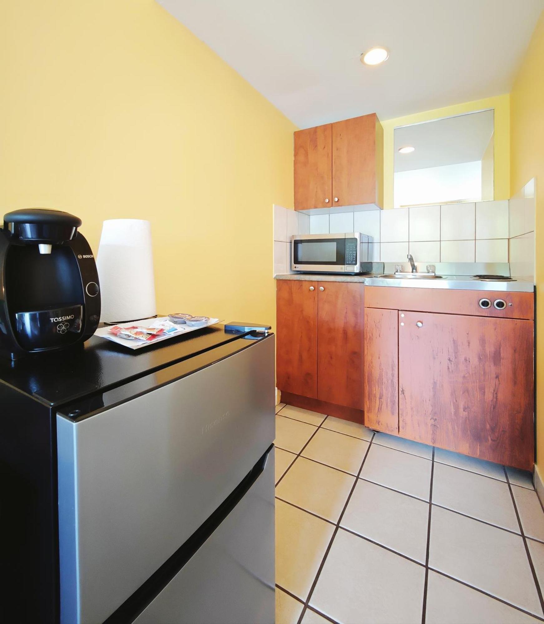 Motel Des Pentes Et Suites Saint-Sauveur Екстер'єр фото