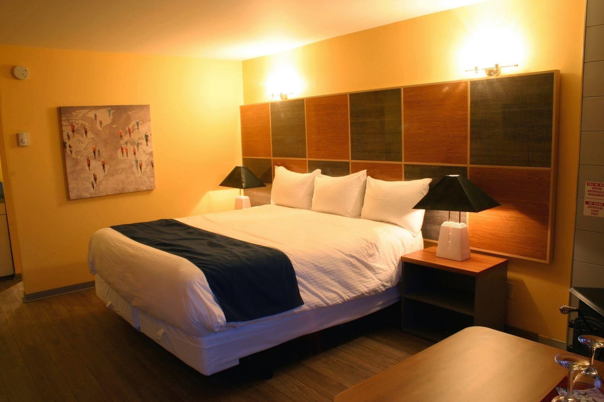 Motel Des Pentes Et Suites Saint-Sauveur Екстер'єр фото